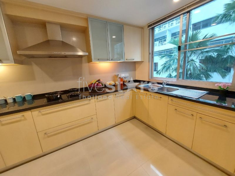 Grand condo de 3 chambres à louer à Sathorn, photo 11