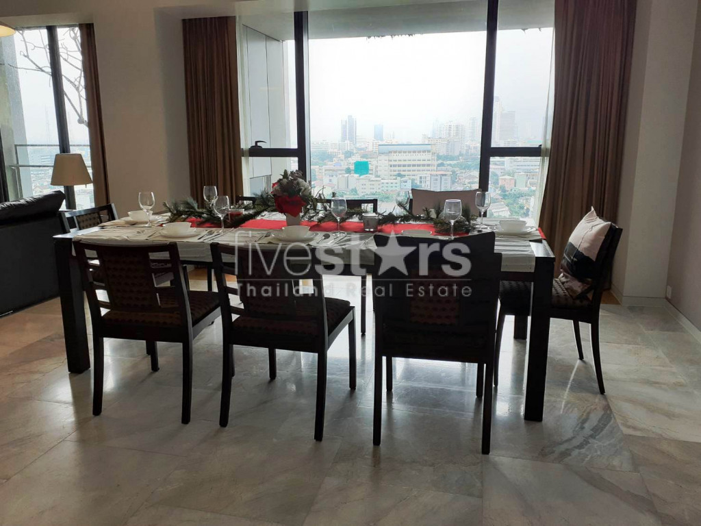 Condo de 3 chambres à louer près de la station BTS Chong Nonsi, photo 2