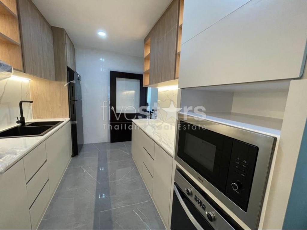 Condo de 3 chambres en étage élevé à louer sur Lumpini - Sathorn, photo 12