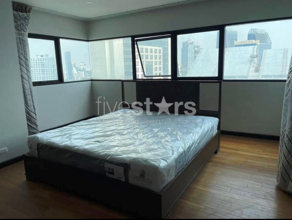 Condo de 3 chambres en étage élevé à louer sur Lumpini - Sathorn, photo 9