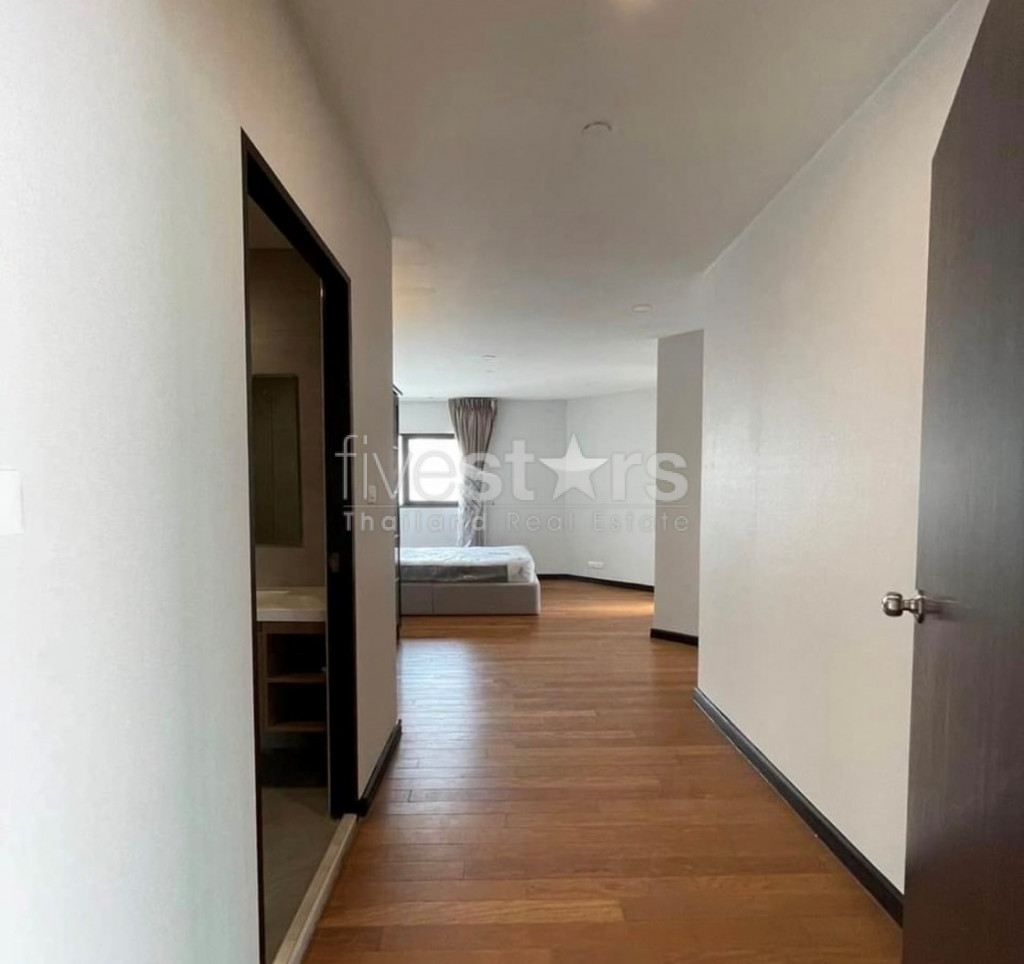 Condo de 3 chambres en étage élevé à louer sur Lumpini - Sathorn, photo 8