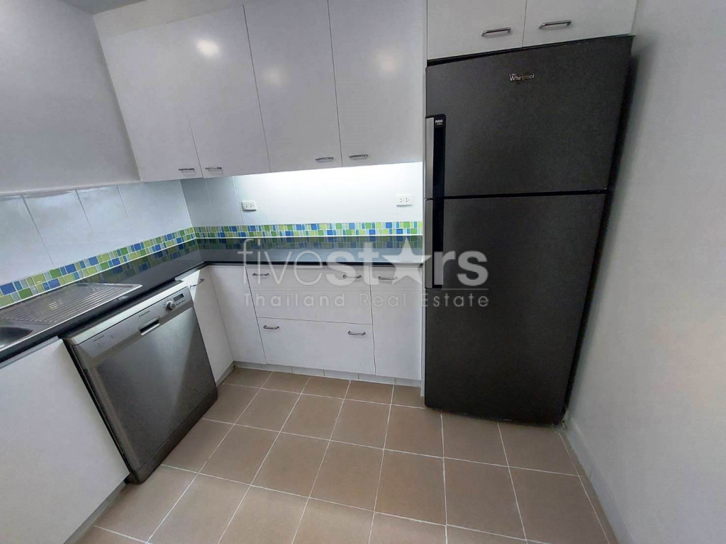3 chambres récemment rénovées à louer à proximité de la station MRT Lumpini, photo 8