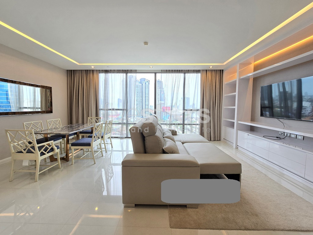 Condo 2 chambres à louer à 200m du BTS Surasak, photo 2