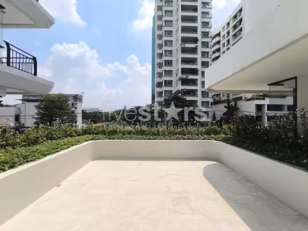Appartement moderne de 3 chambres, très luxueux, de faible hauteur et acceptant les animaux de compagnie sur Sathorn, photo 15