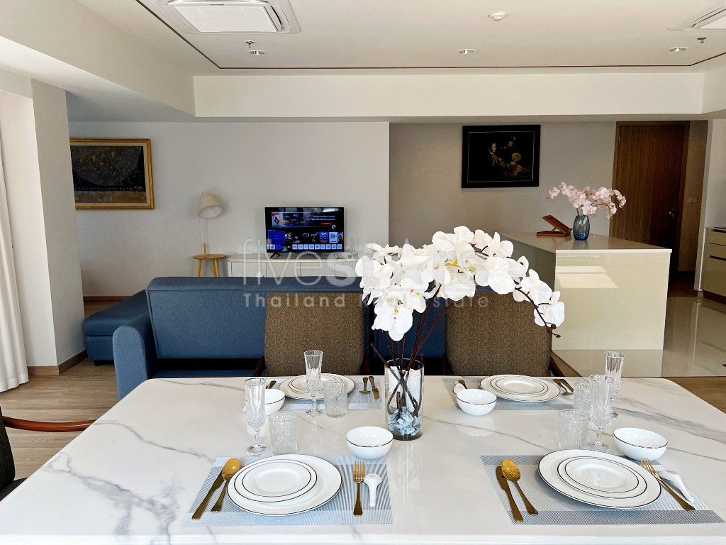 Appartement moderne de 3 chambres, très luxueux, de faible hauteur et acceptant les animaux de compagnie sur Sathorn, photo 4