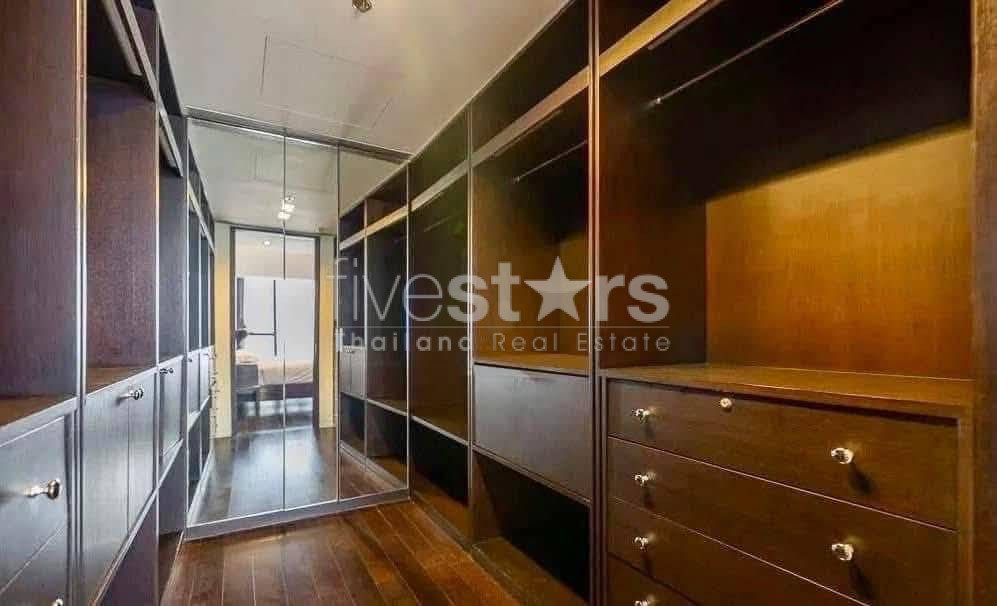 Duplex de 4 chambres à louer sur Sathorn, photo 16
