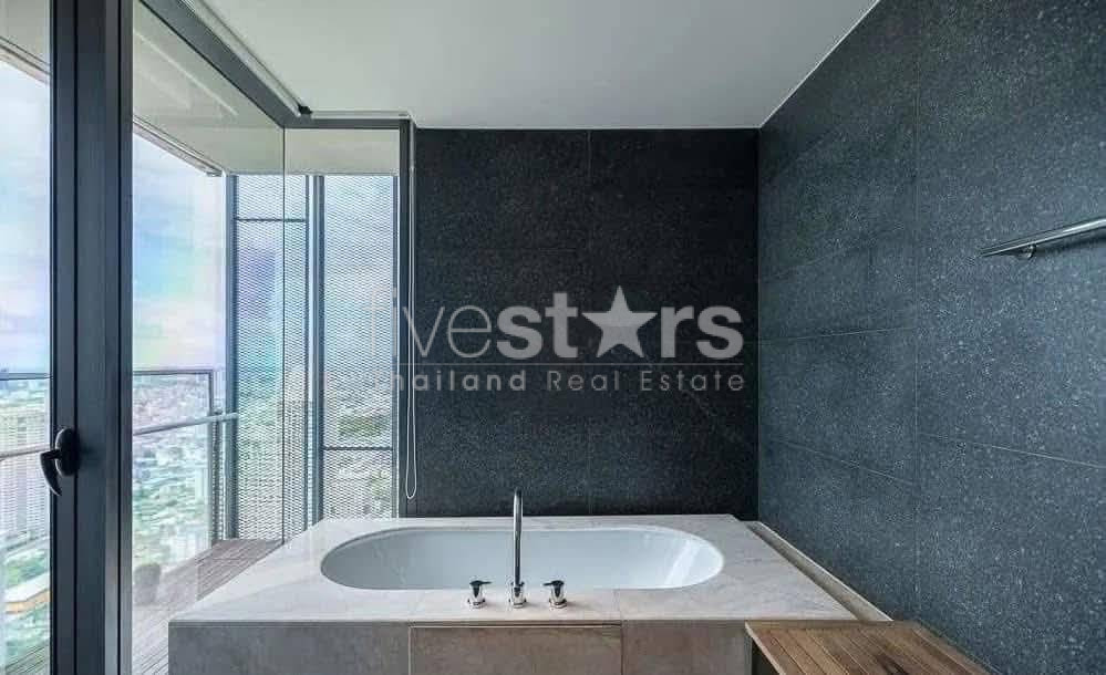Duplex de 4 chambres à louer sur Sathorn, photo 18