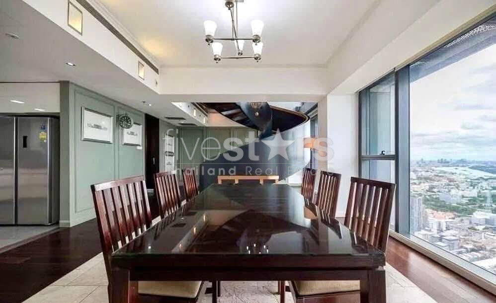 Duplex de 4 chambres à louer sur Sathorn, photo 4