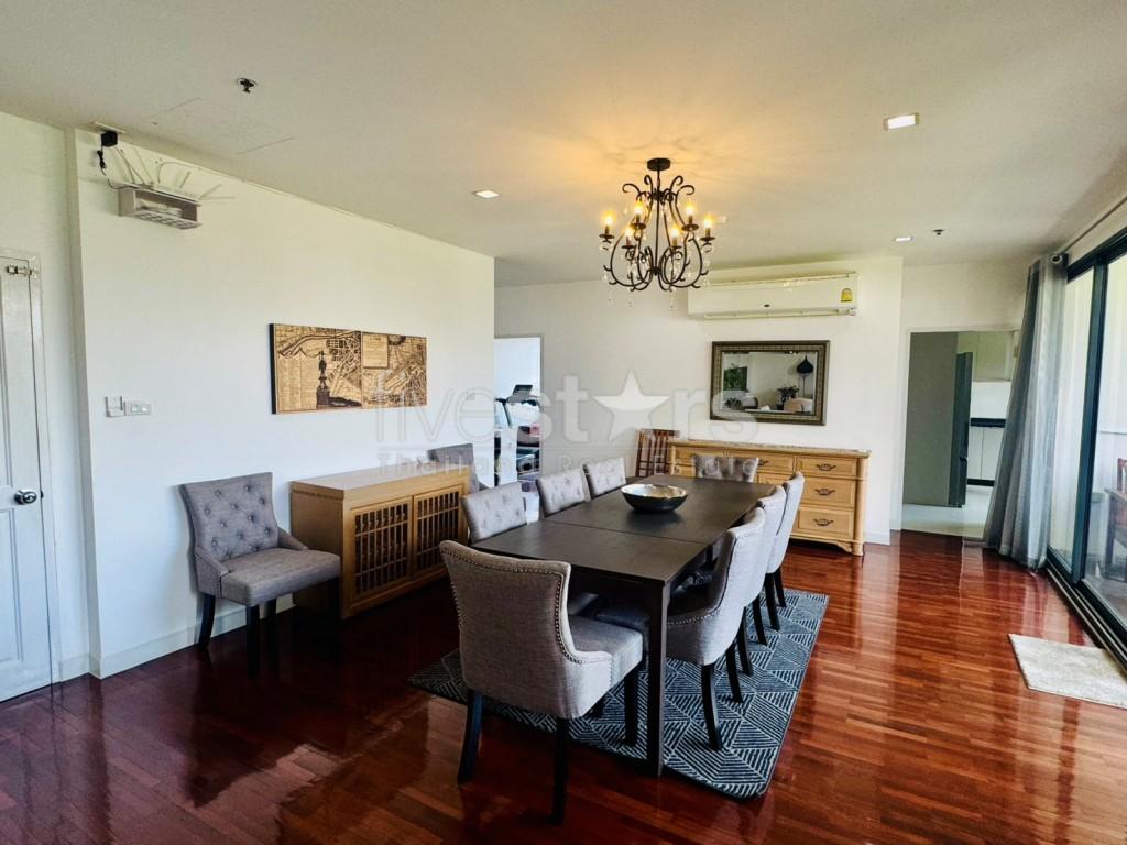 Spacious 4-bedroom low-rise condo for rent on Rama 4, connected to Sathorn