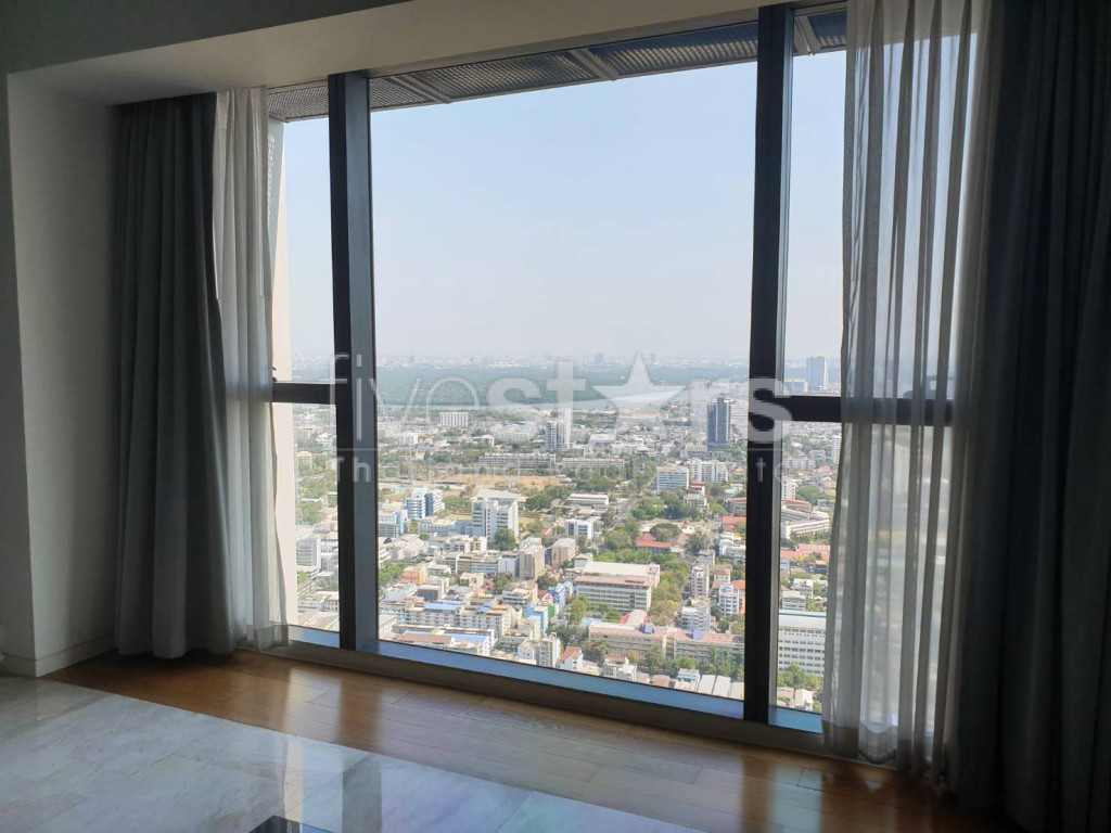 Appartement de 3 chambres à louer dans le quartier de Sathorn