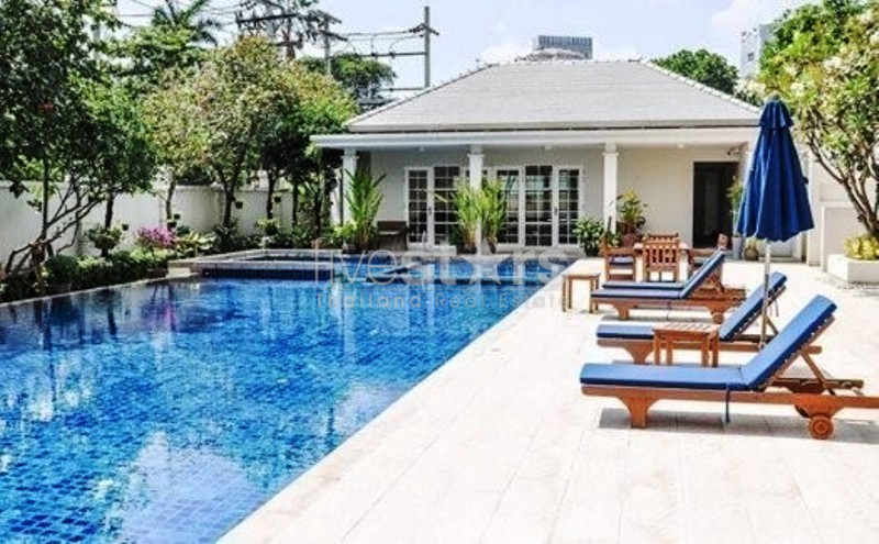 2+1 bedrooms for apartment for rent in Sathorn, photo 12