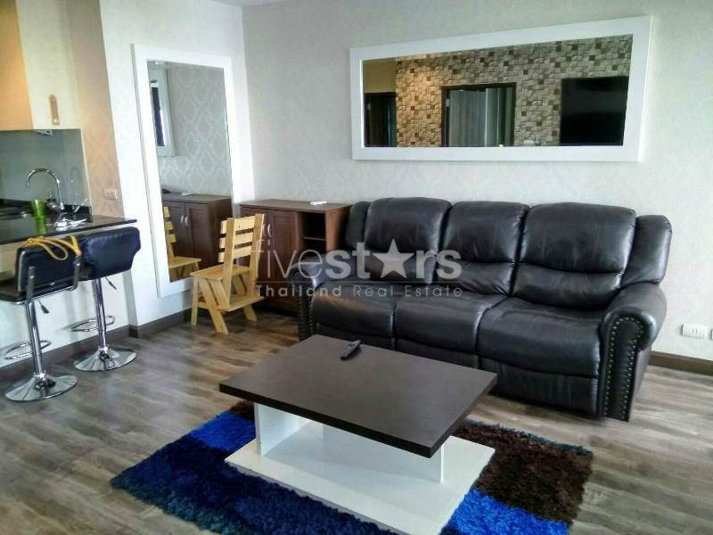 1 bedroom condo for rent on Sathorn, photo 2