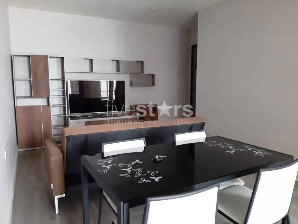 1 bedroom condo for rent in Sathorn near BTS Surasak, photo 4