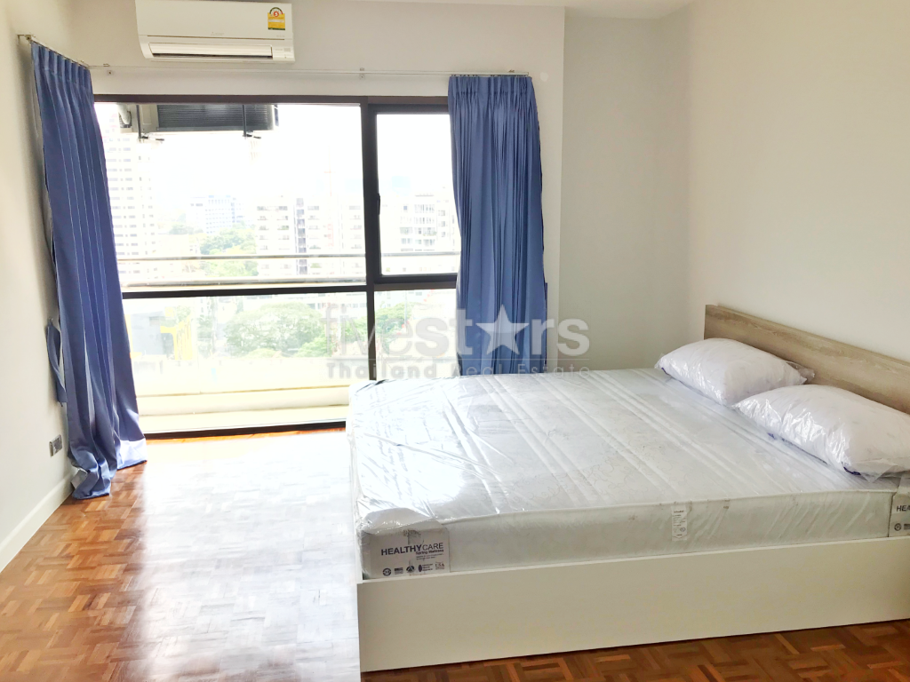 à Bangkok, bel appartement avec vue dégagée quartier Sathorn, photo 7