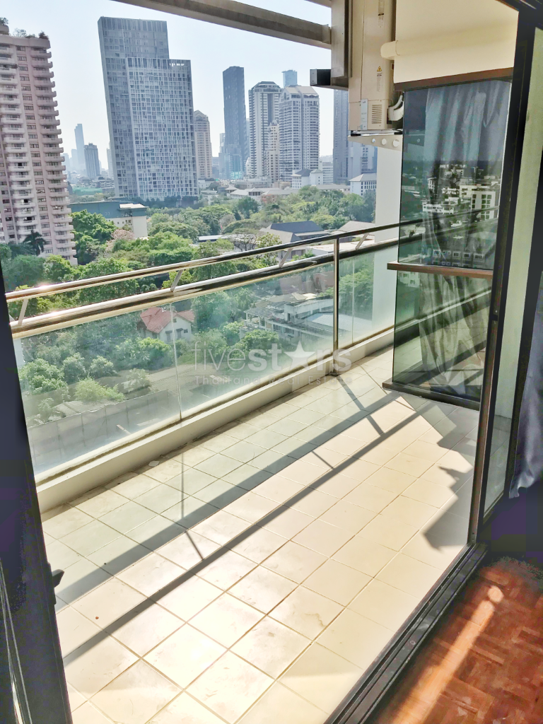 à Bangkok, bel appartement avec vue dégagée quartier Sathorn, photo 11