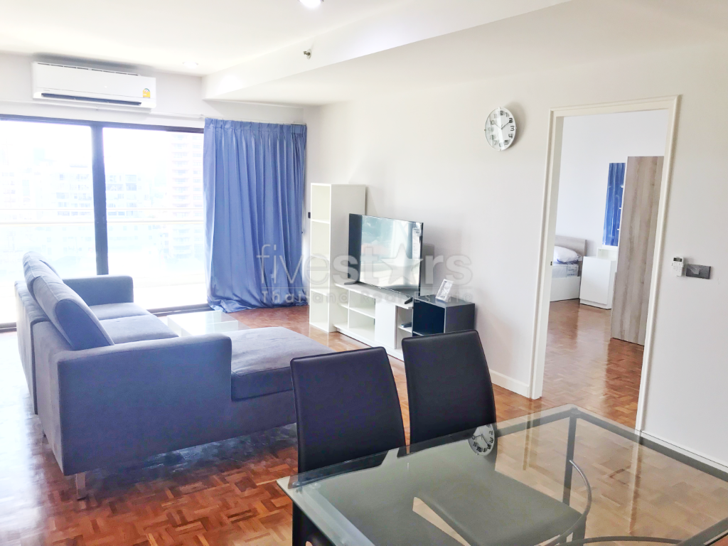 à Bangkok, bel appartement avec vue dégagée quartier Sathorn, photo 2