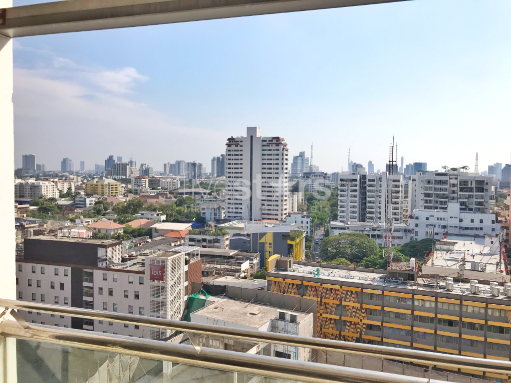 à Bangkok, bel appartement avec vue dégagée quartier Sathorn, photo 12