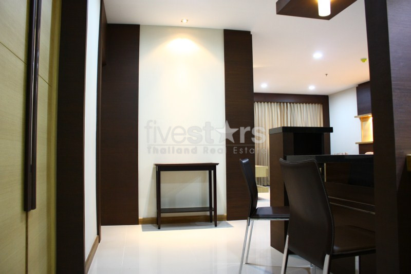 2 bedroom condo for rent on Sathorn, photo 6