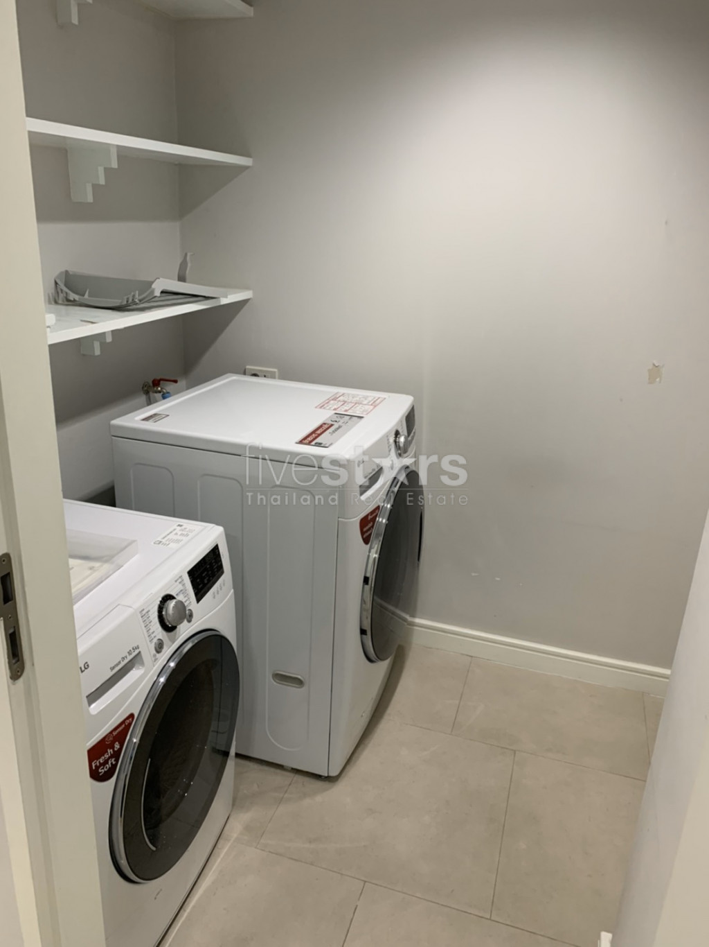 Condo moderne de 3 chambres à louer sur Sathorn, photo 19