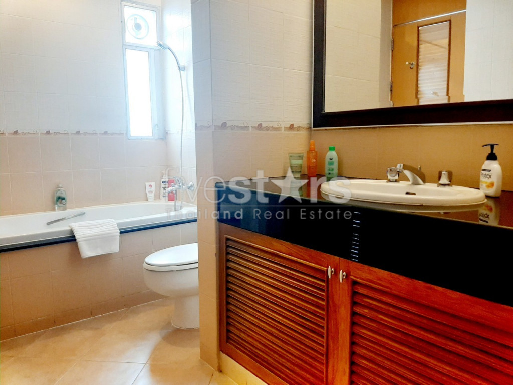 3 bedroom apartment for rent on Sathorn, photo 13