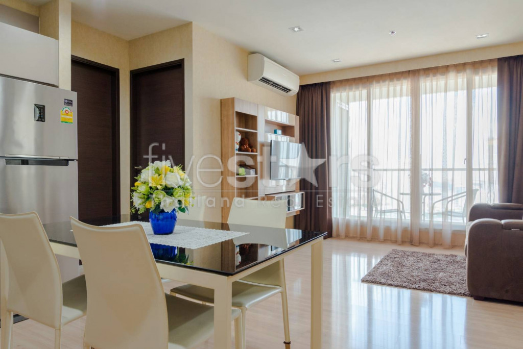 2 bedroom condo for rent in Chao Phraya Riverside