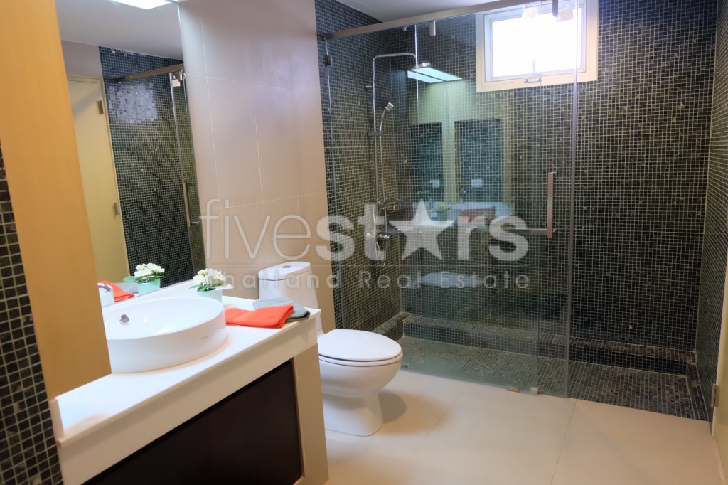 3 bedroom apartment for rent close to Surasak BTS station, photo 6