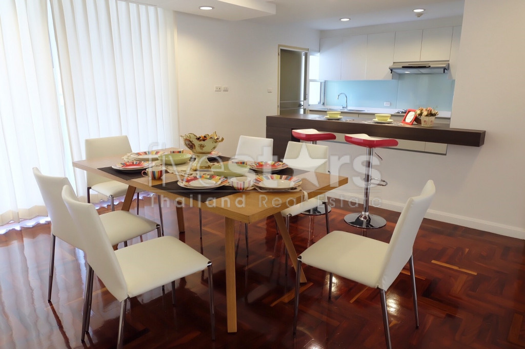 3 bedroom apartment for rent close to Surasak BTS station, photo 2