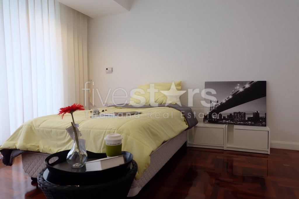 3 bedroom apartment for rent close to Surasak BTS station, photo 3