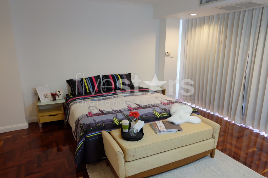 3 bedroom apartment for rent close to Surasak BTS station, photo 4