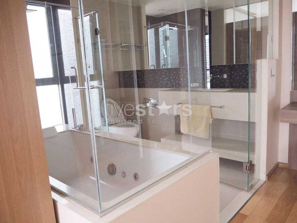 2 bedroom condo for rent close to Chongnonsi BTS station, photo 9