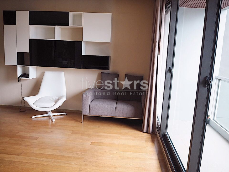 2 bedroom condo for rent close to Chongnonsi BTS station, photo 2