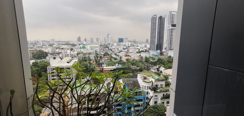 3 bedroom condo for rent on Sathorn, photo 5