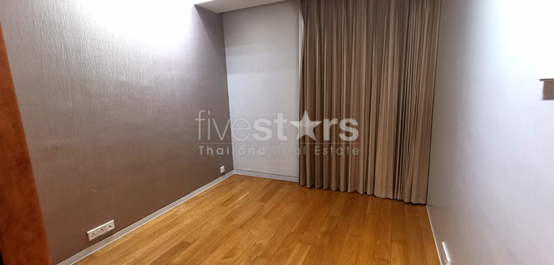 3 bedroom condo for rent on Sathorn, photo 12