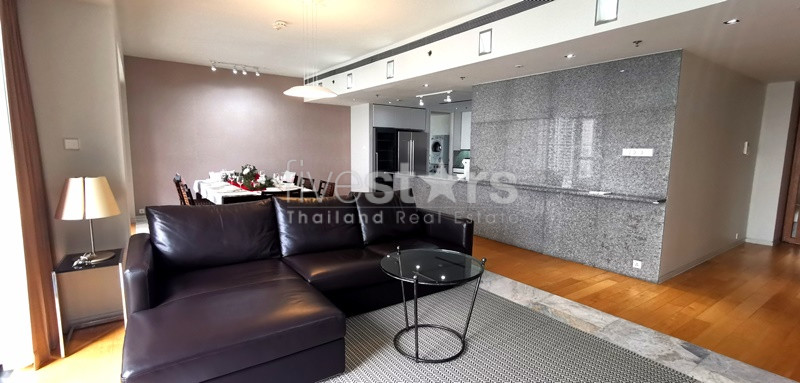 3 bedroom condo for rent on Sathorn, photo 6