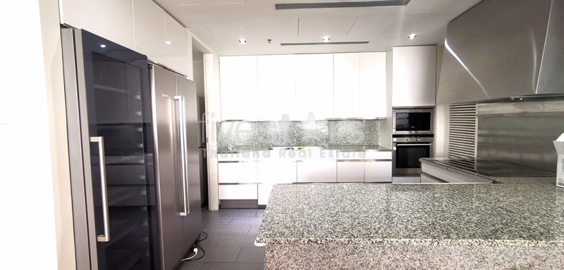3 bedroom condo for rent on Sathorn, photo 13