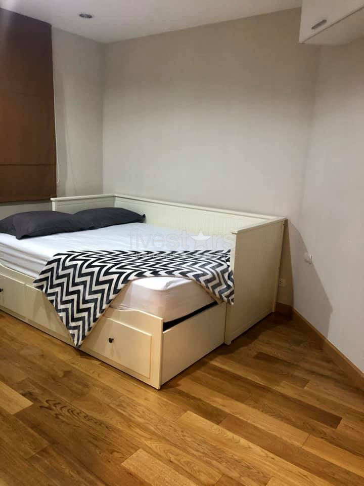 Condominium moderne de 2 chambres sur Sathorn Road, photo 4