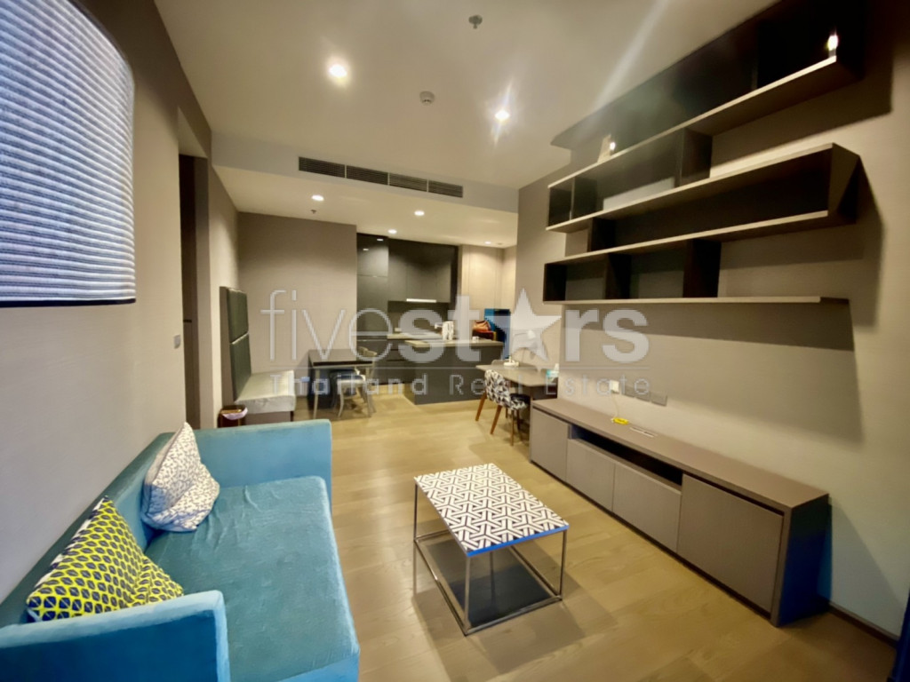 Condo 2 chambres à vendre sur Sathorn