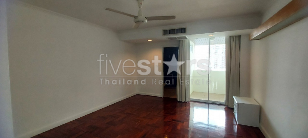 Appartement de 2 chambres à louer près de la station BTS de Surasak, photo 9