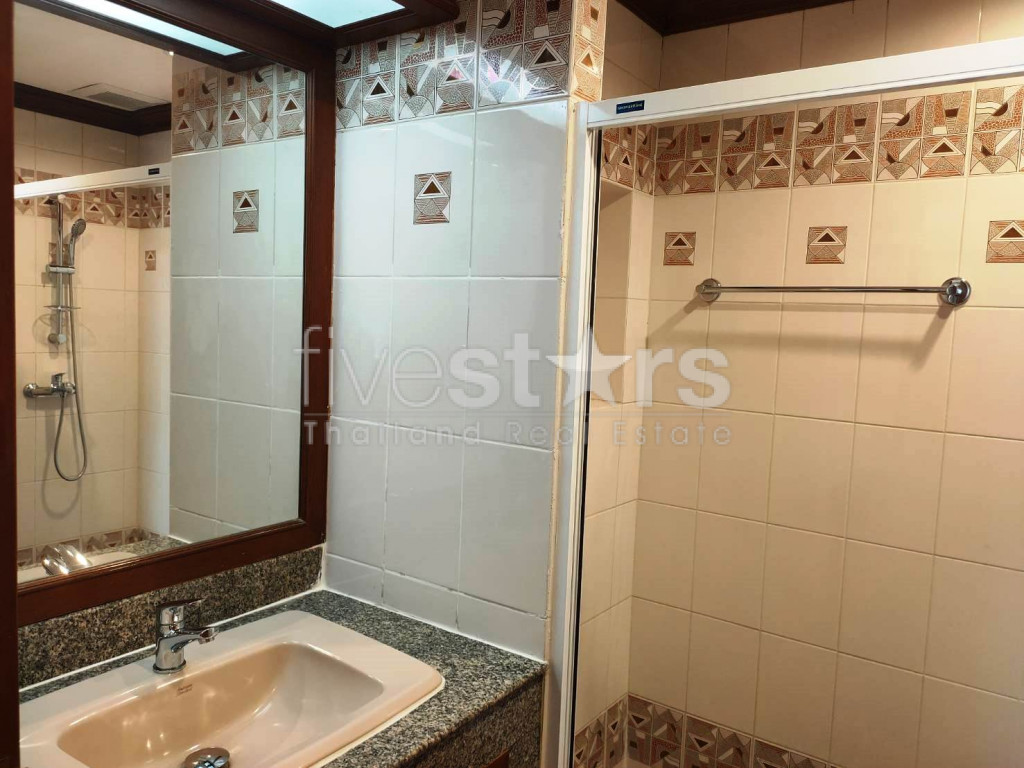 Appartement de 3 chambres à louer près de la station de BTS Chong Nonsi, photo 16