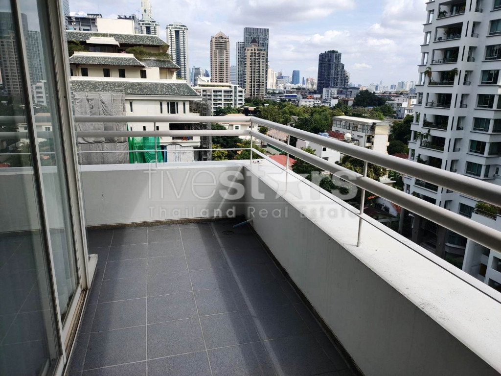 Appartement de 3 chambres à louer près de la station de BTS Chong Nonsi, photo 5