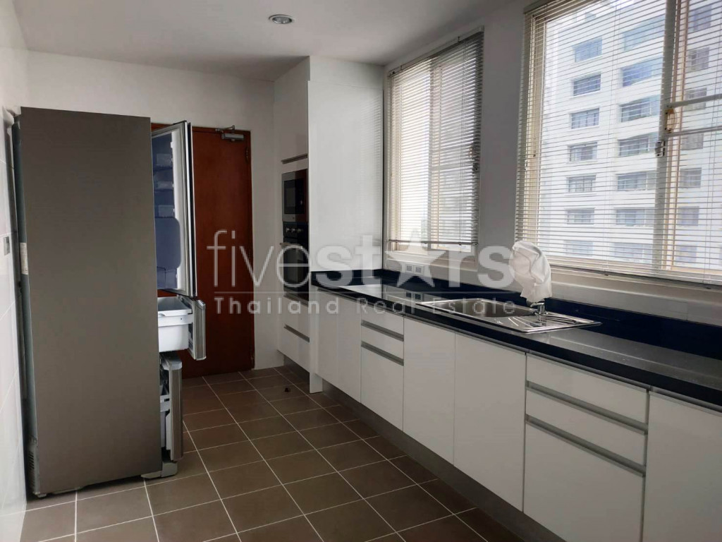 Appartement de 3 chambres à louer près de la station de BTS Chong Nonsi, photo 11