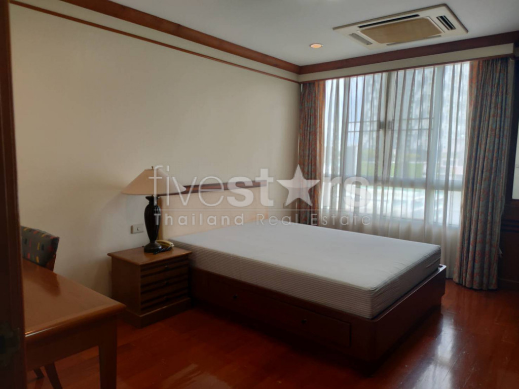 Appartement de 3 chambres à louer près de la station de BTS Chong Nonsi, photo 3
