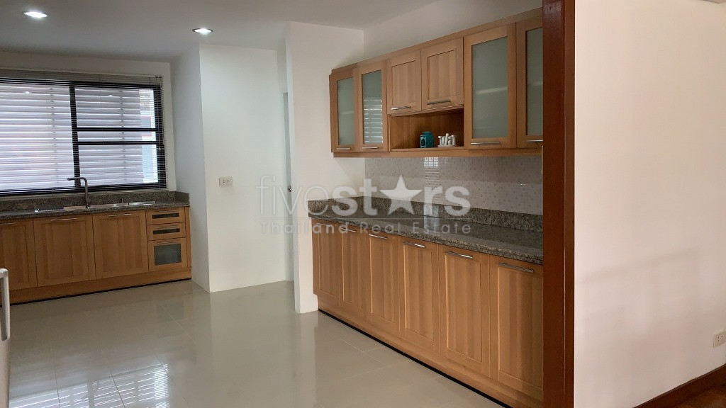 3 chambres spacieuses à louer près de la station de MRT Lumpini, photo 9