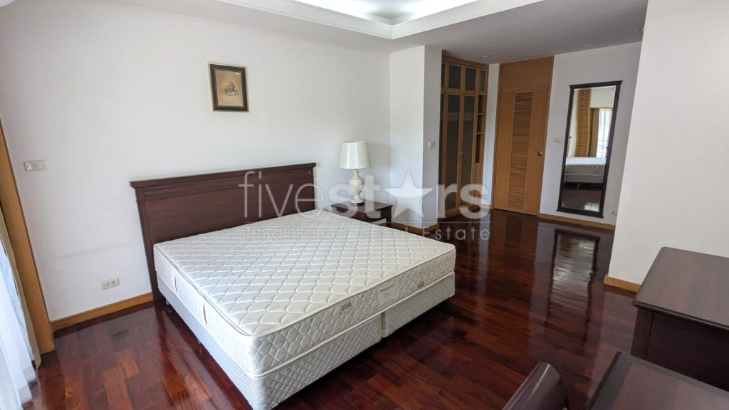 Appartement de 3 chambres à louer à Sathorn, près du MRT Lumpini, photo 12