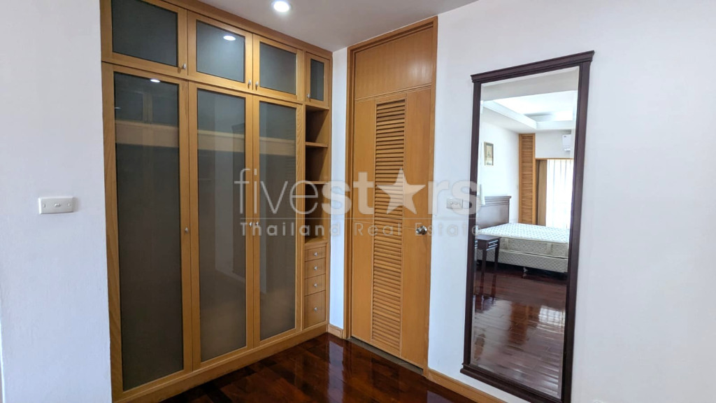 Appartement de 3 chambres à louer à Sathorn, près du MRT Lumpini, photo 13