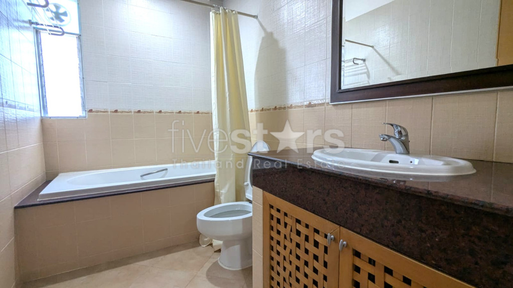 Appartement de 3 chambres à louer à Sathorn, près du MRT Lumpini, photo 16