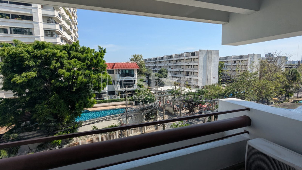 Appartement de 3 chambres à louer à Sathorn, près du MRT Lumpini, photo 3
