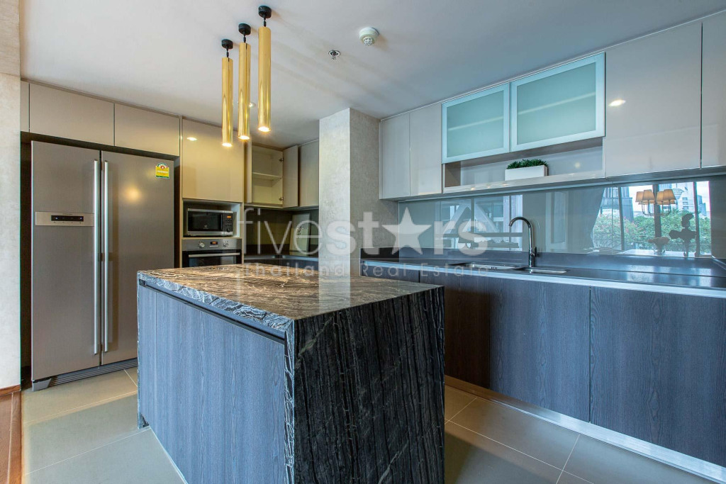 Superbe appartement de 4 chambres à louer sur Sathorn, photo 4