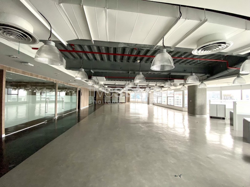 Office for rent on Sathorn, photo 5