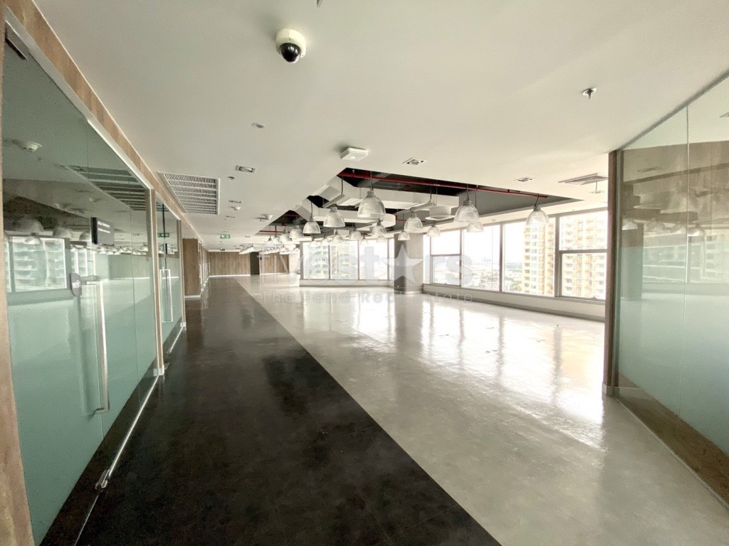 Office for rent on Sathorn, photo 6